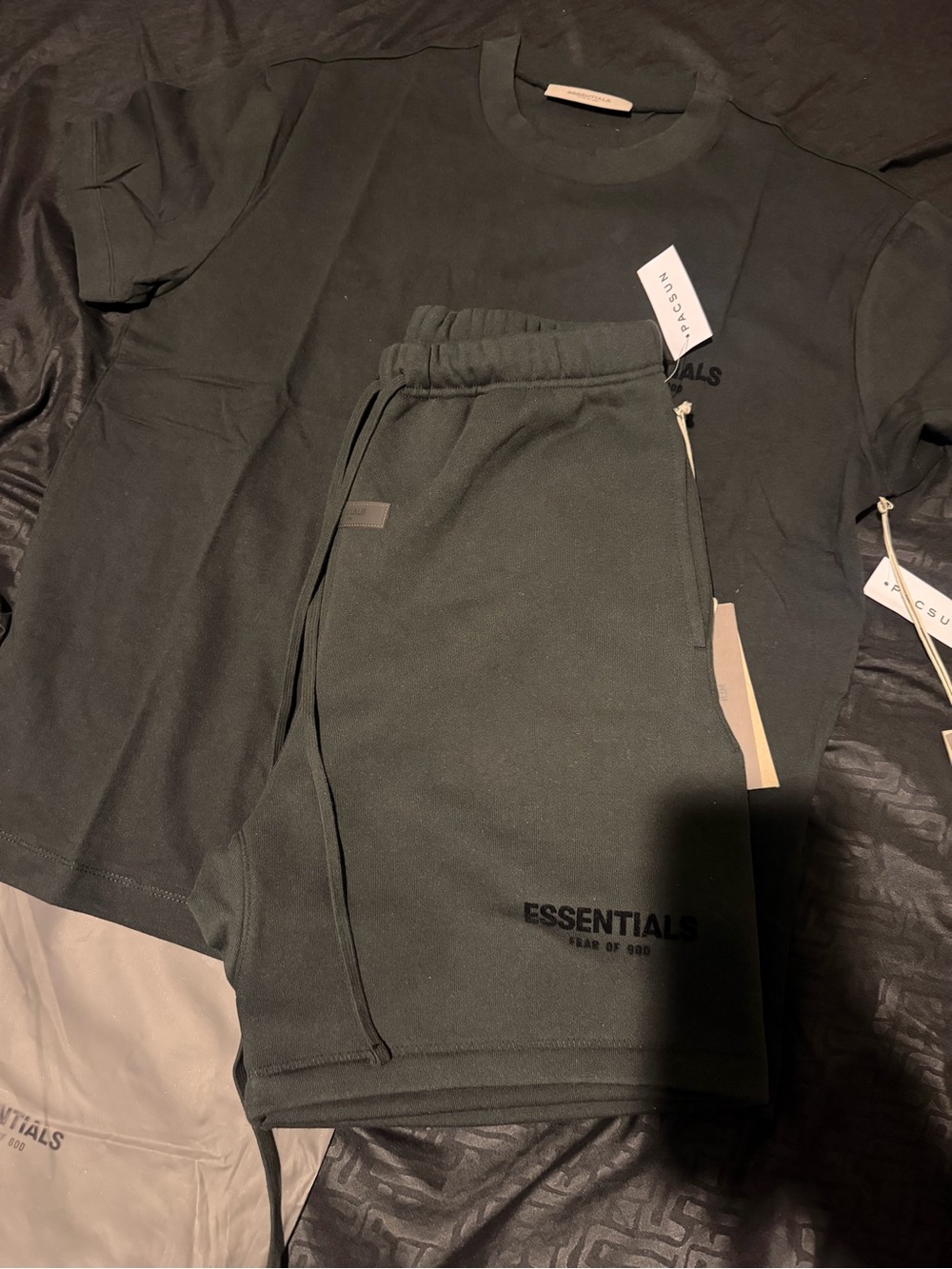 Combo set ESSENTIALS Men’s stretch limo Shorts and shirt